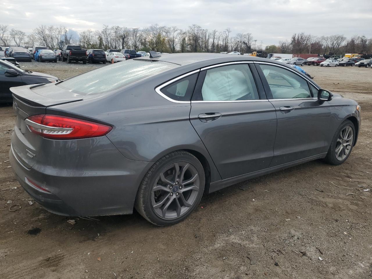 2020 Ford Fusion - Image 3