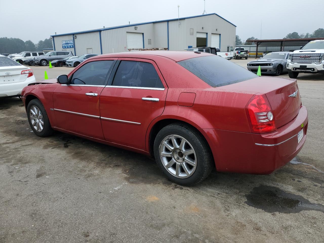 2010 Chrysler 300 - Image 2
