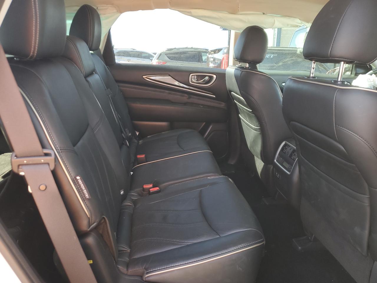 2020 Infiniti QX60 - Image 12