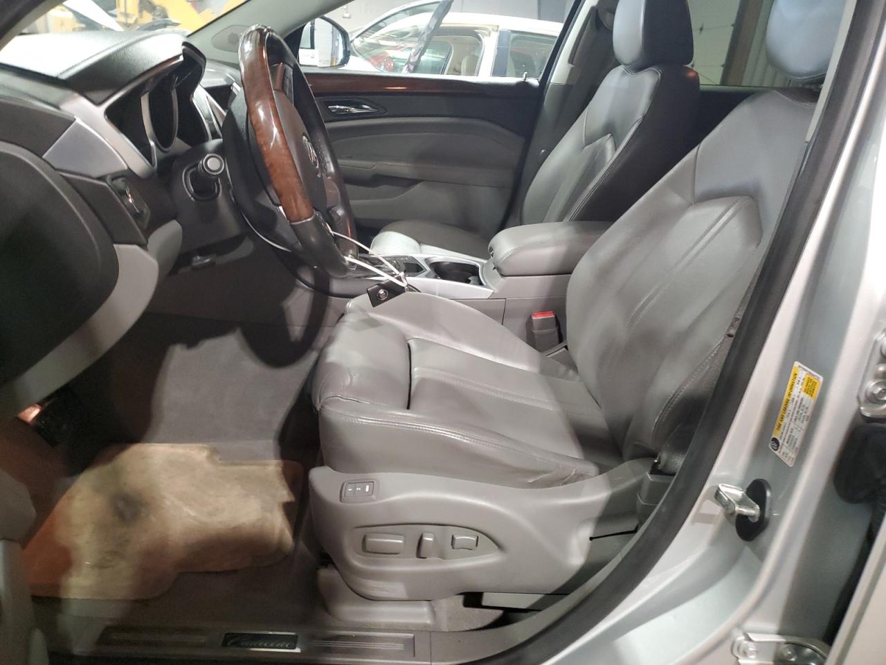 2011 Cadillac SRX - Image 7