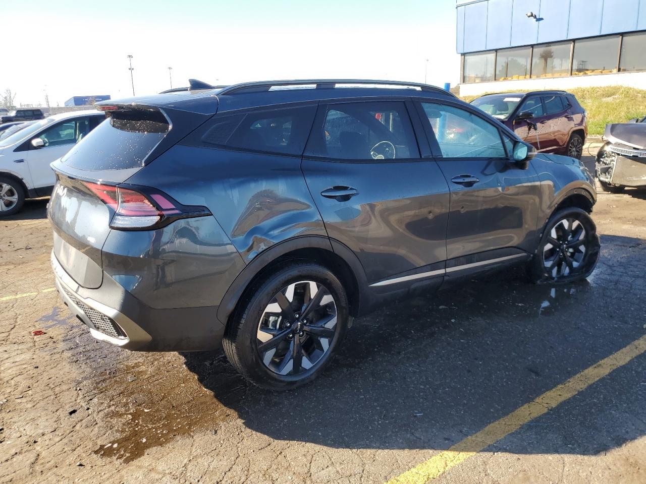 2023 Kia Sportage - Image 3