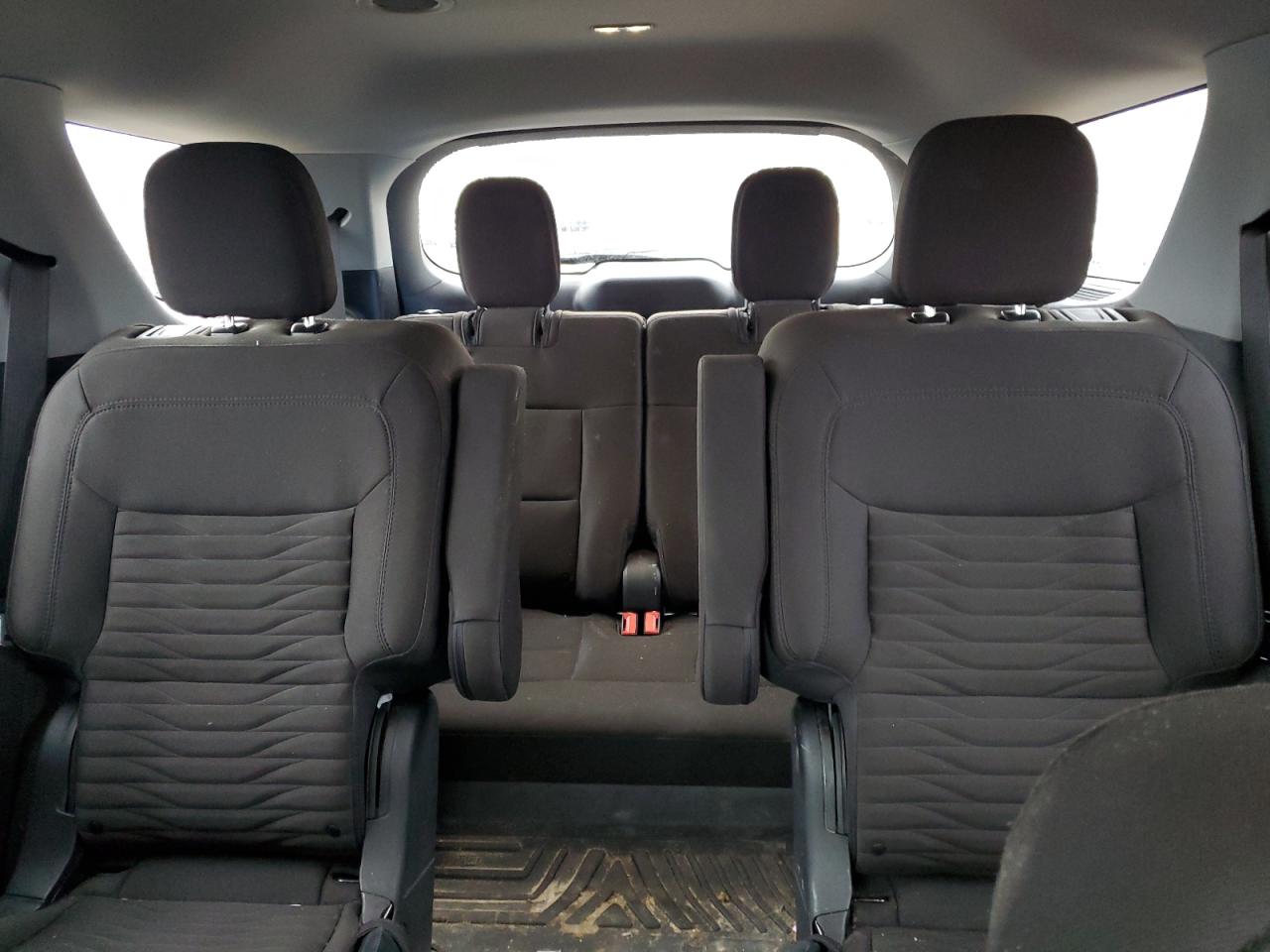 2020 Ford Explorer - Image 10