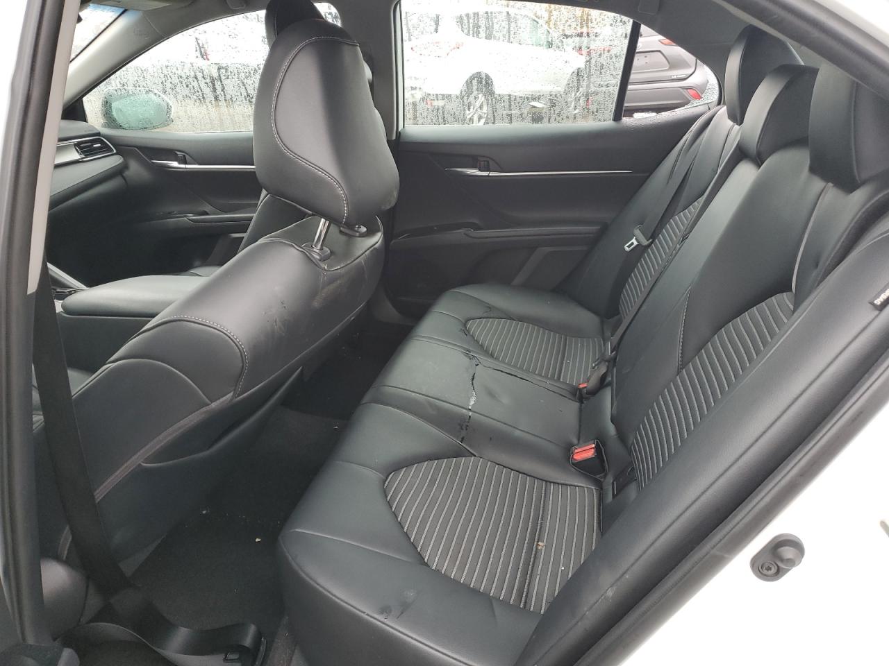 2020 Toyota Camry - Image 11