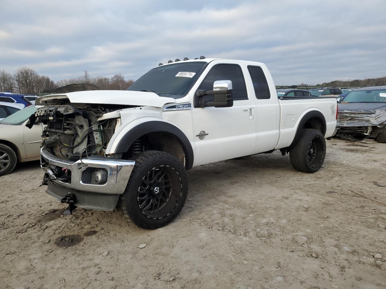 VIN 1FT8X3BT3FEB85180 2015 FORD F350 no.1