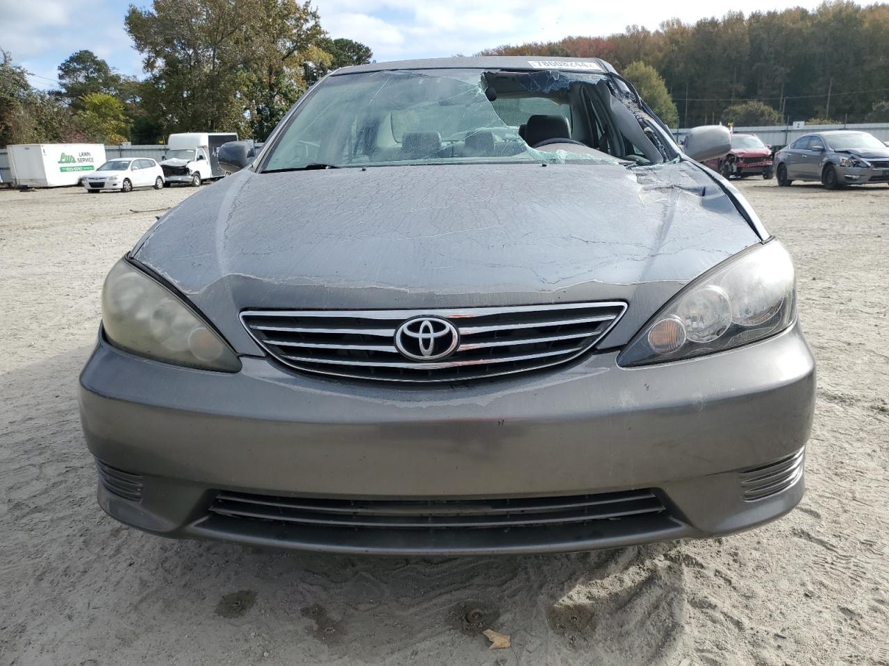 2005 Toyota Camry Le VIN: 4T1BF30KX5U620392 Lot: 78608244