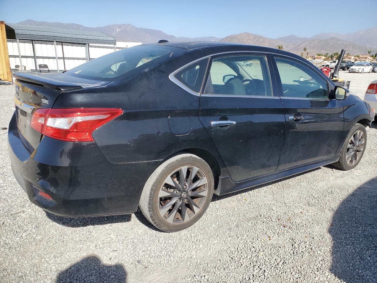2016 Nissan Sentra - Image 3
