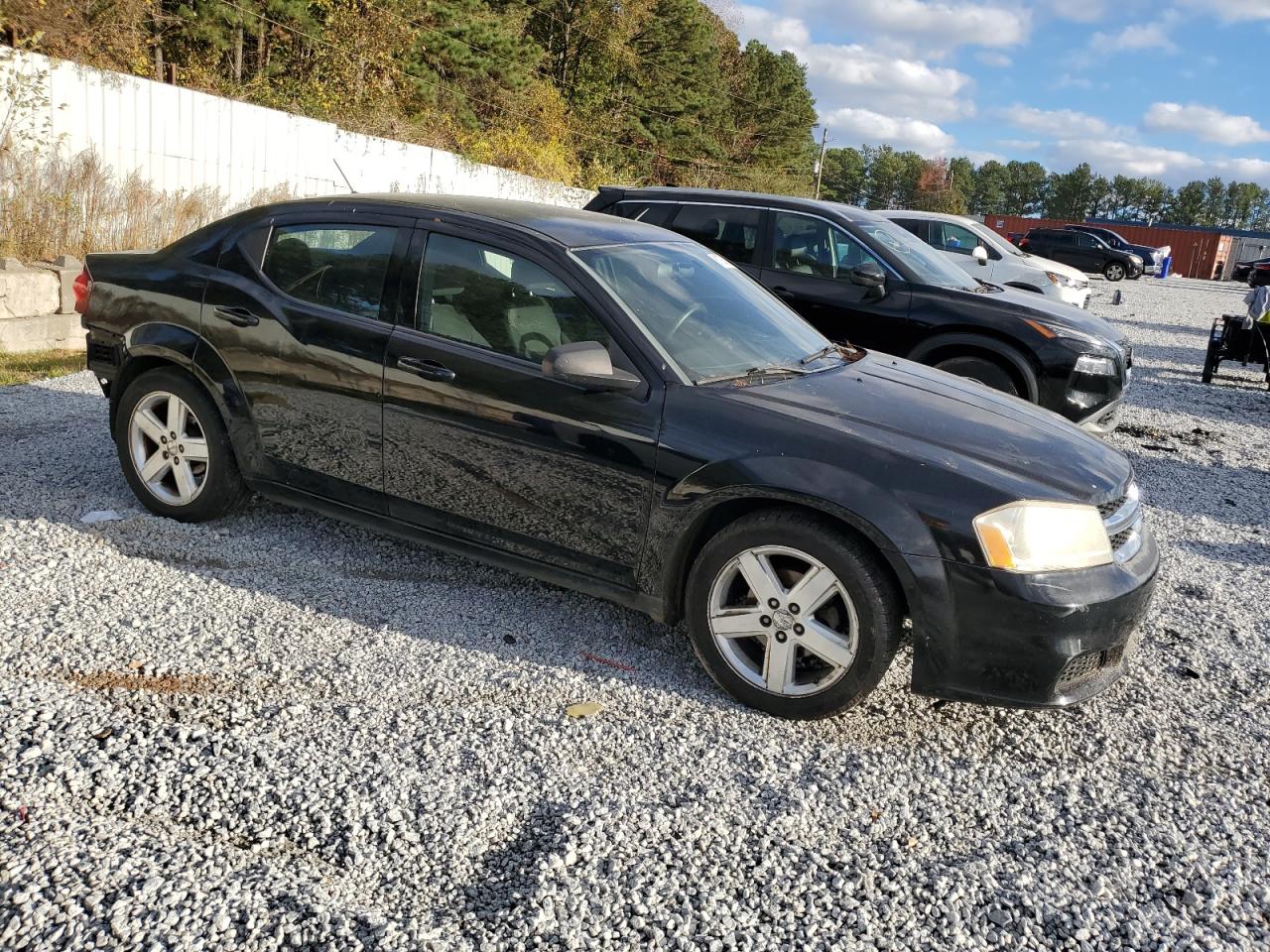 2013 Dodge Avenger - Image 4