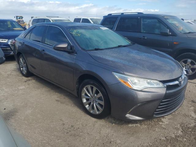  TOYOTA CAMRY 2017 Szary