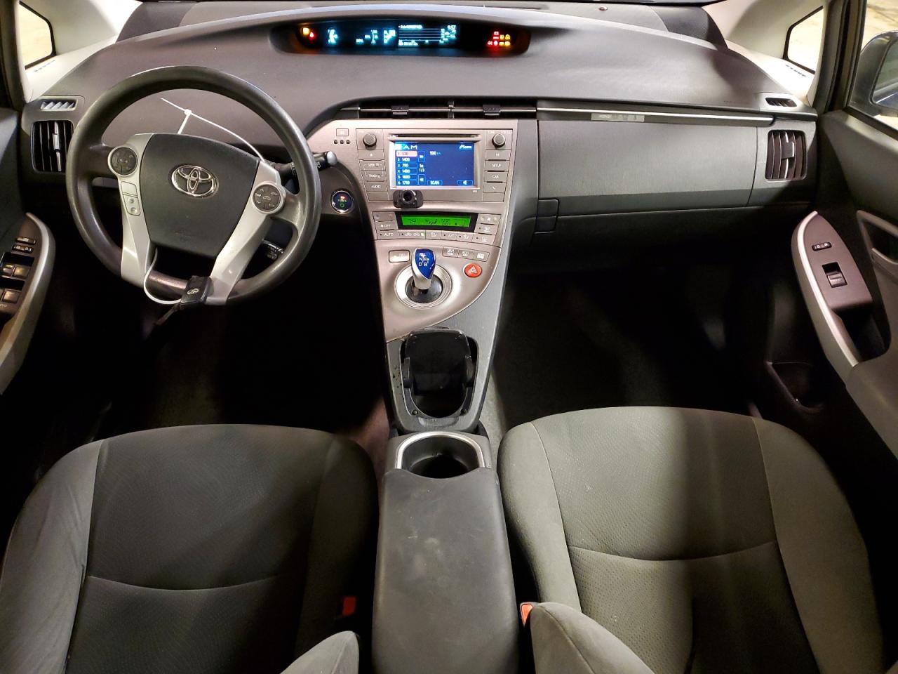 2014 Toyota Prius - Image 8
