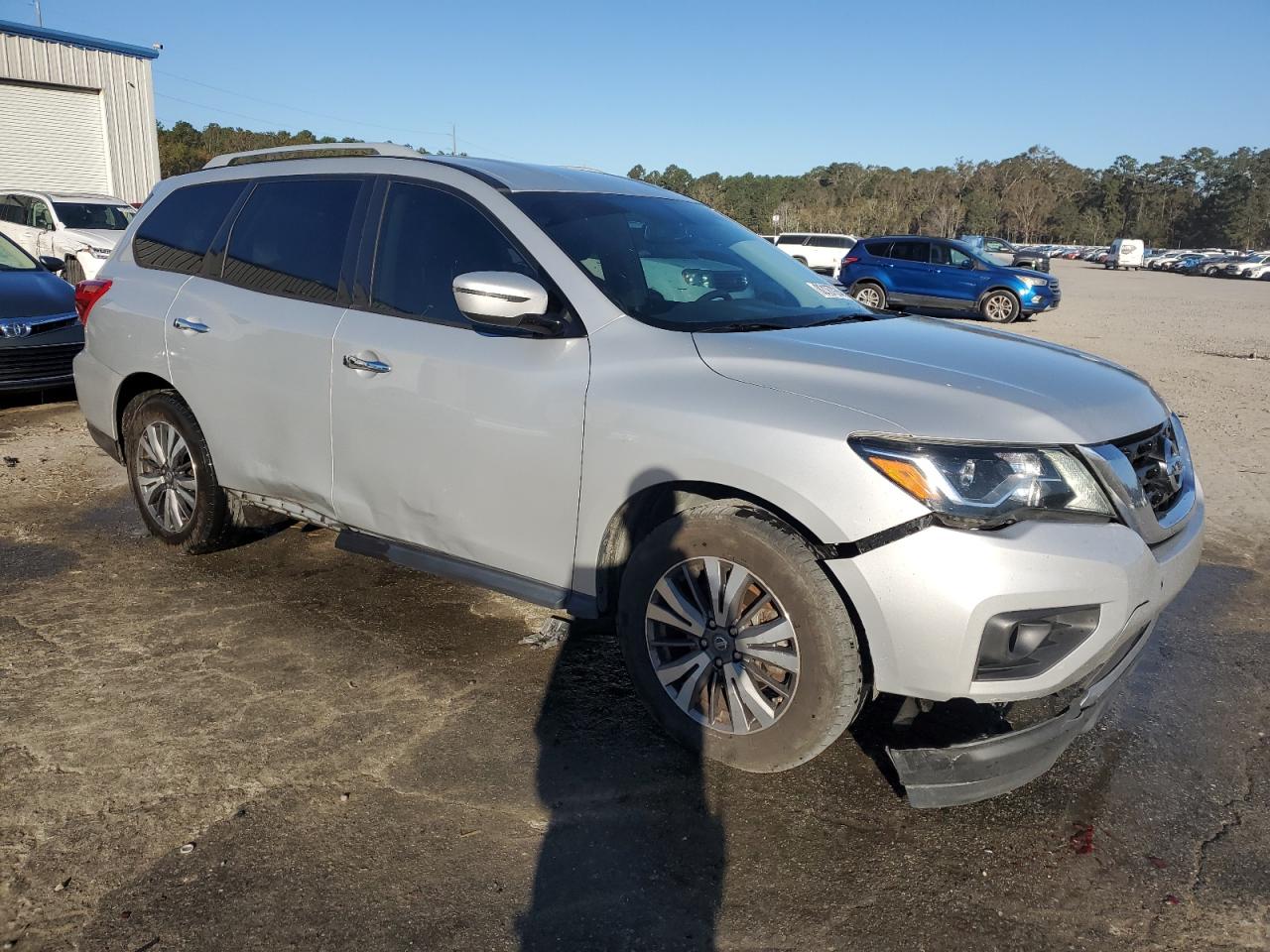 VIN 5N1DR2MN0JC609724 2018 NISSAN PATHFINDER no.4