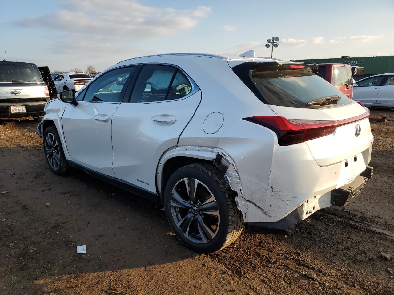 2022 Lexus UX - Image 2