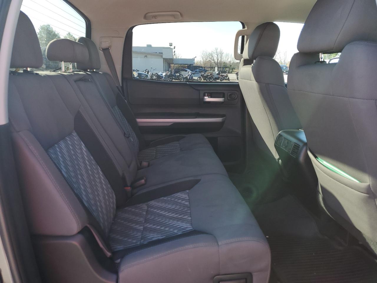 2019 Toyota Tundra - Image 10