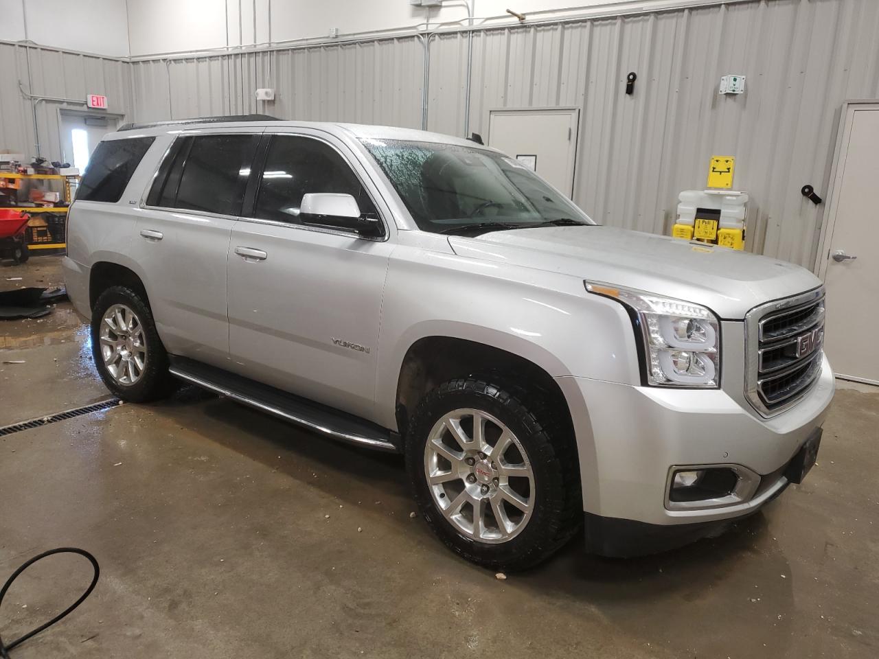 2015 GMC Yukon - Image 4