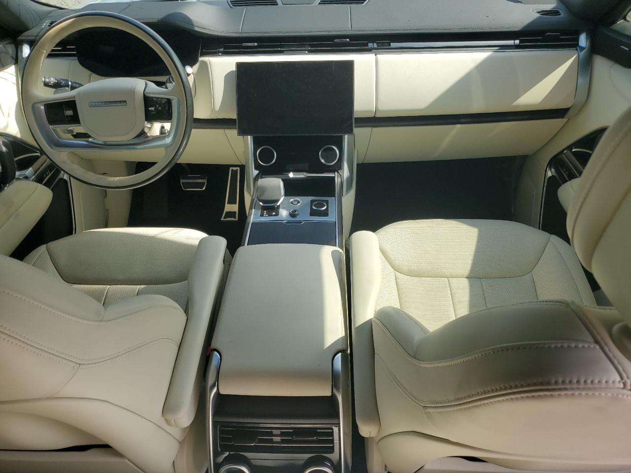 2023 Land Rover Range Rover - Image 8