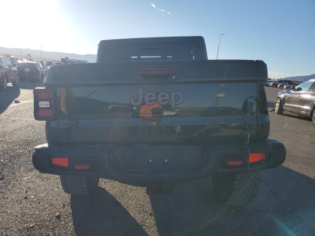 2021 Jeep Gladiator - Image 6