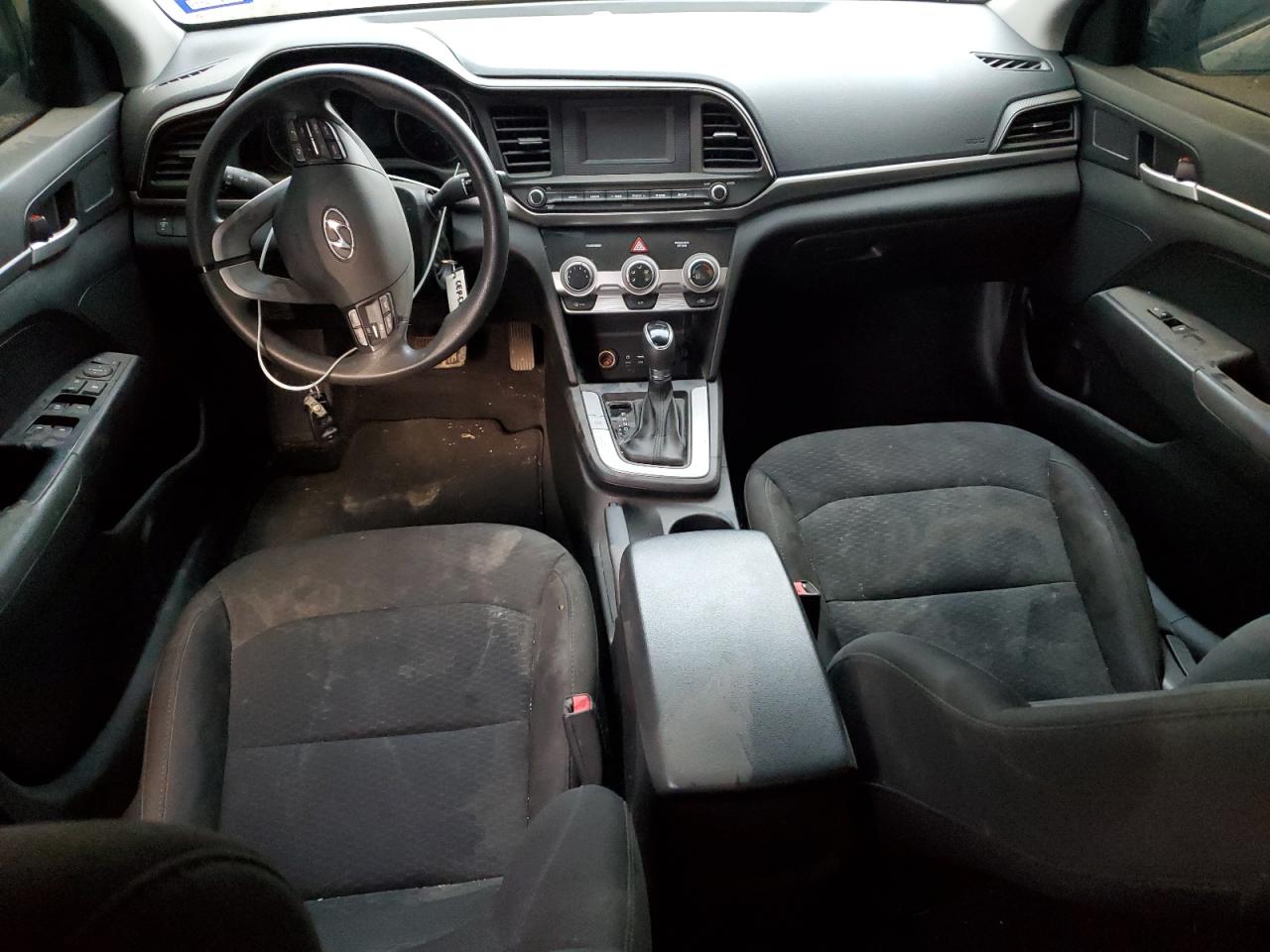 2019 Hyundai Elantra - Image 8