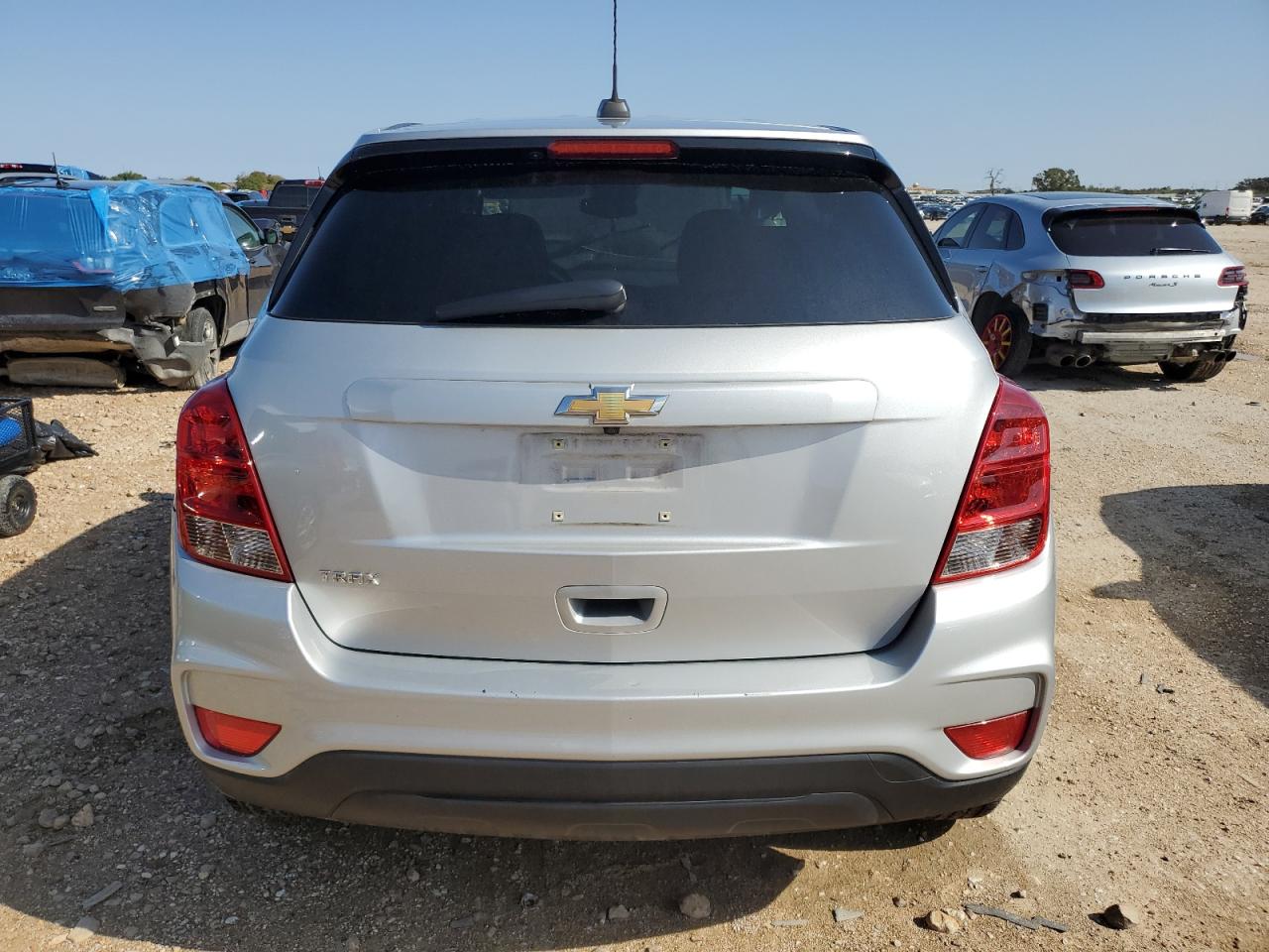 VIN KL7CJKSB4LB328791 2020 CHEVROLET TRAX no.6