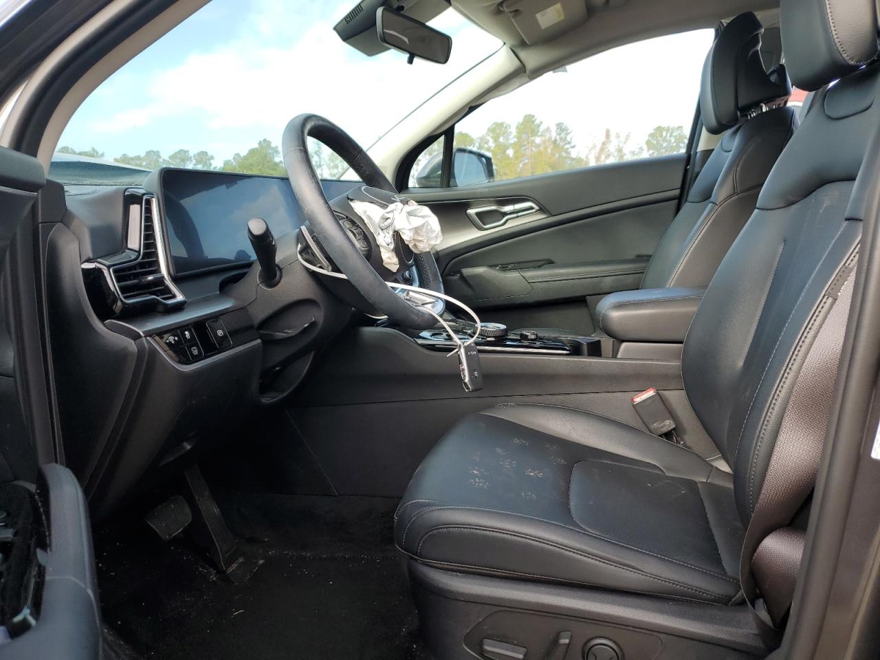 2023 Kia Sportage - Image 7