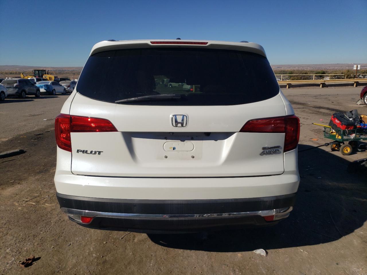 2017 Honda Pilot Touring VIN: 5FNYF6H94HB007909 Lot: 79448244