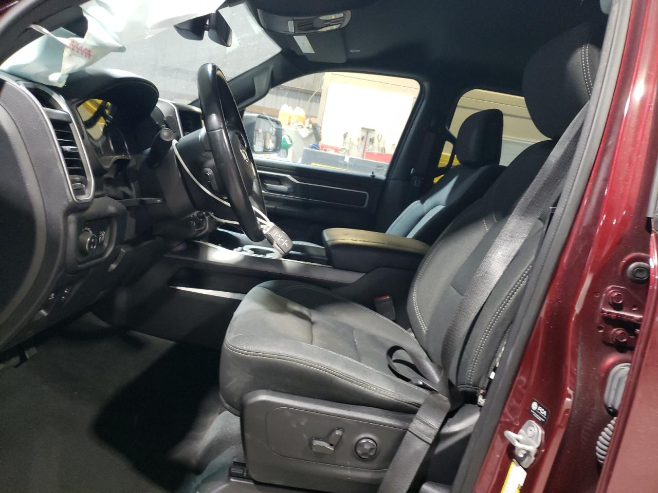2021 RAM 1500 - Image 7