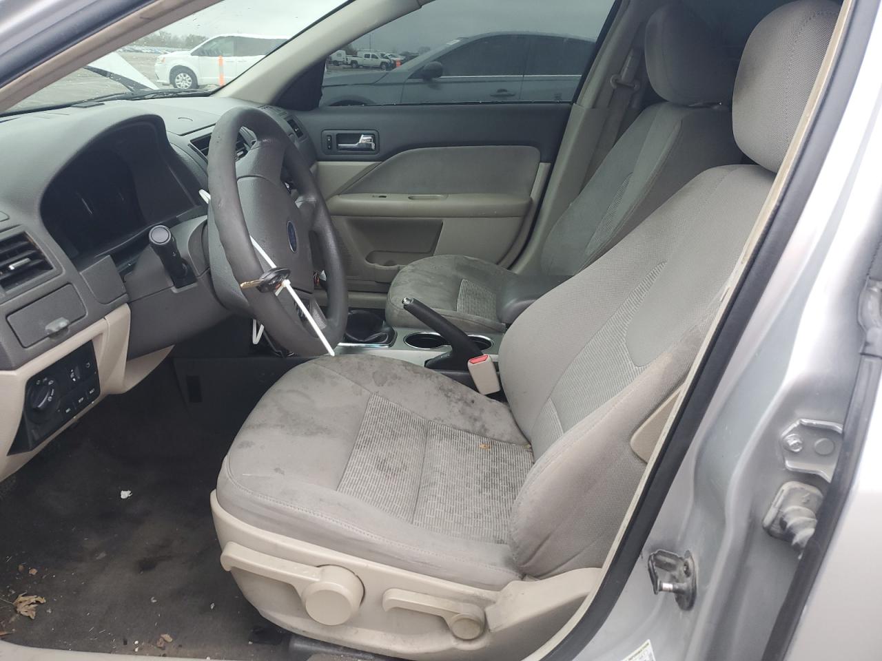 2010 Ford Fusion - Image 7