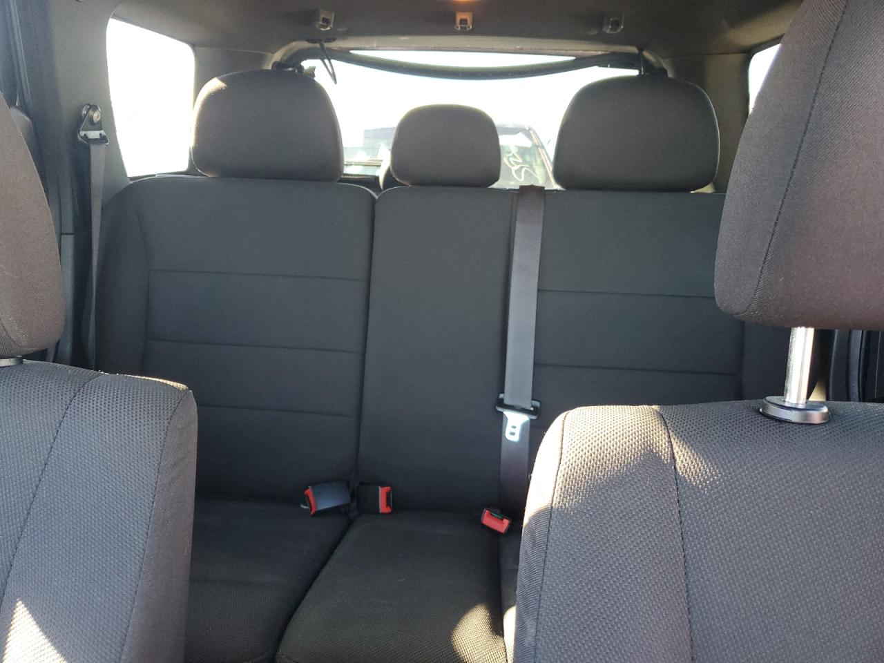 2010 Ford Escape - Image 10