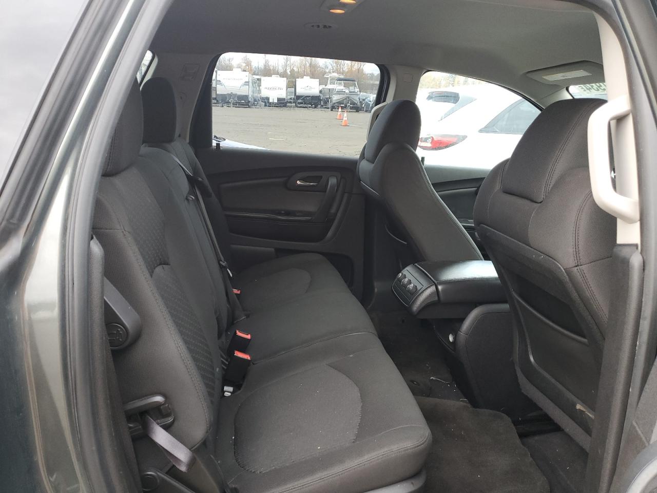 2011 Chevrolet Traverse - Image 10