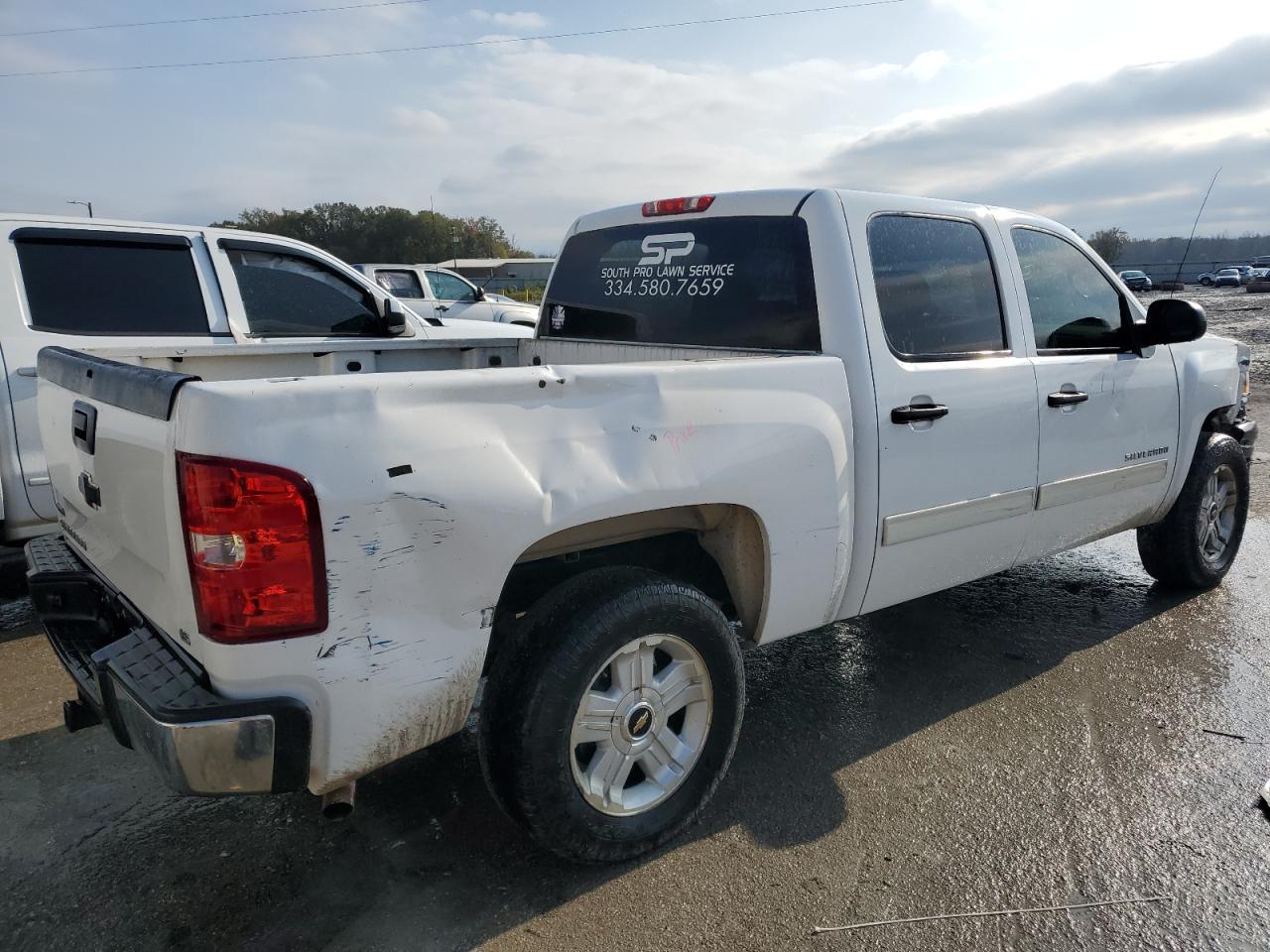 2010 Chevrolet Silverado - Image 3