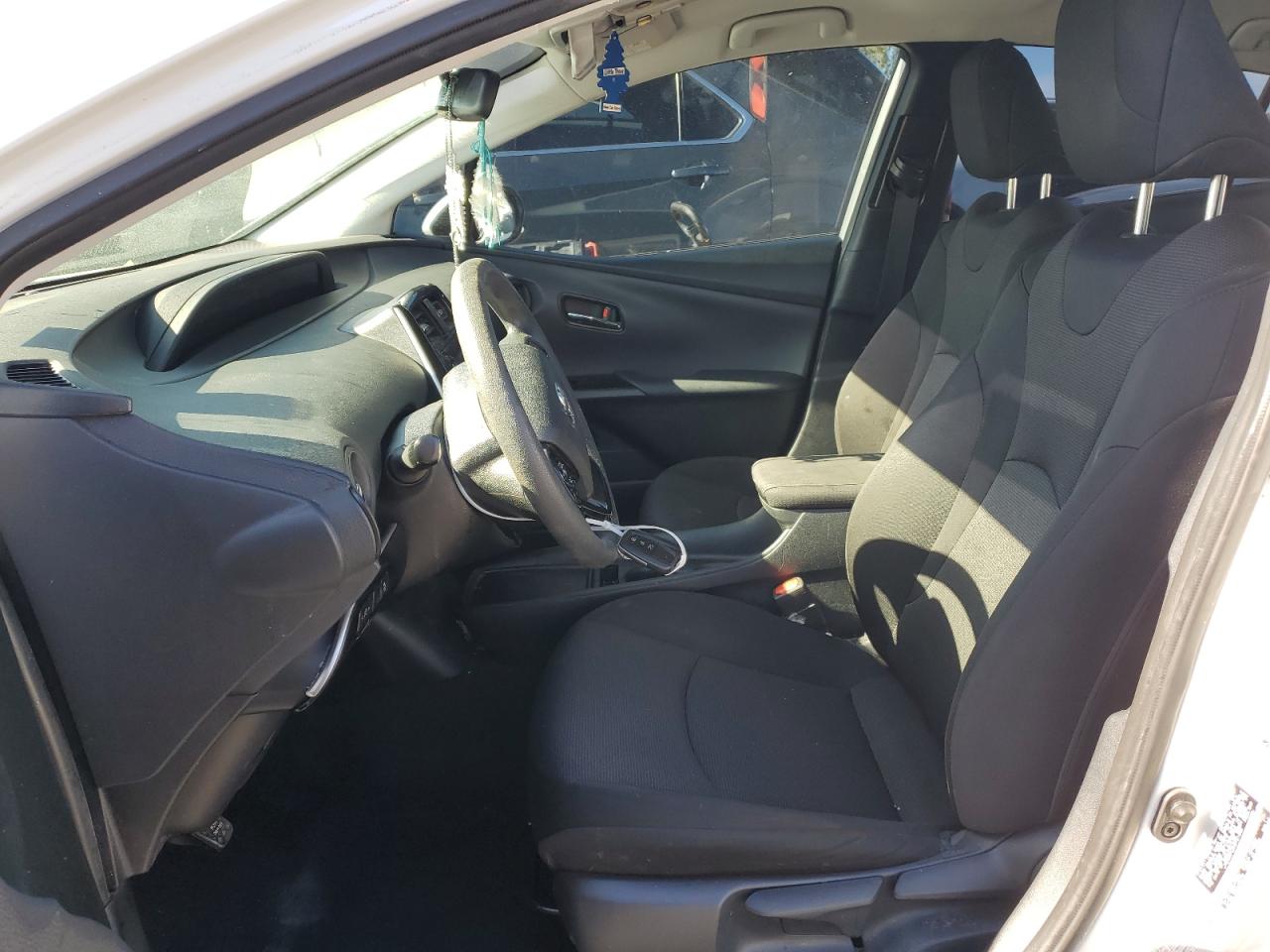 2021 Toyota Prius - Image 7