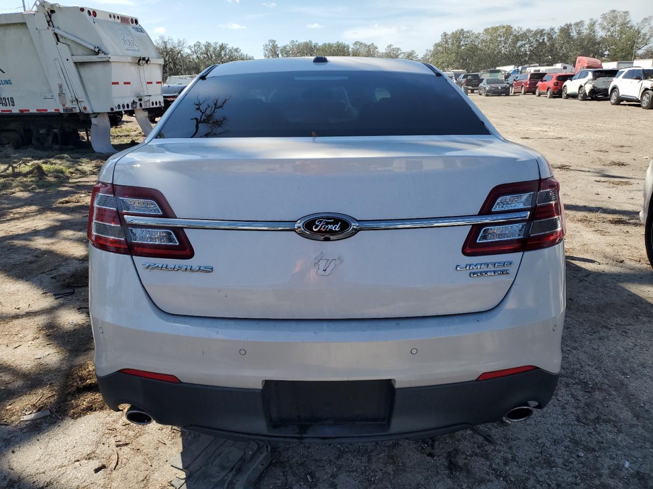 2016 Ford Taurus Limited VIN: 1FAHP2F8XGG149899 Lot: 81242304