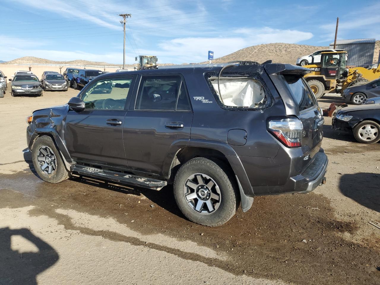 2018 Toyota 4Runner Sr5/Sr5 Premium VIN: JTEBU5JR3J5599693 Lot: 81671064