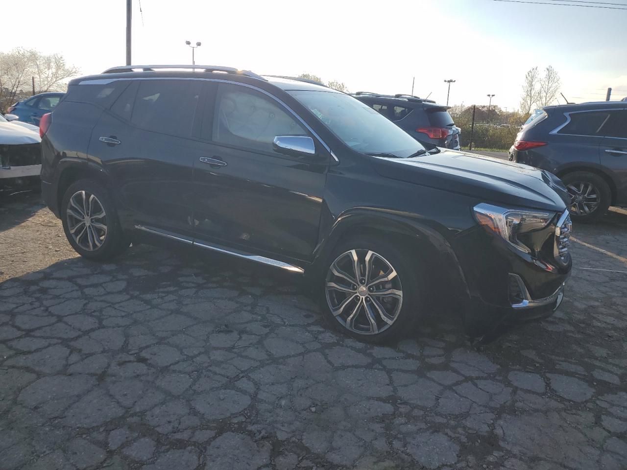 2020 GMC Terrain - Image 4