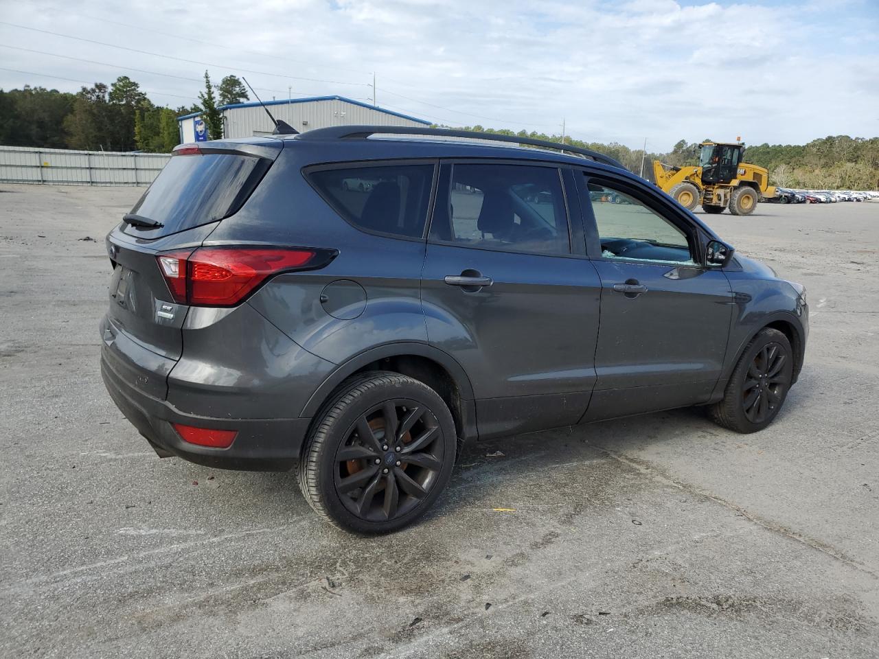 VIN 1FMCU0GD4KUA87970 2019 FORD ESCAPE no.3