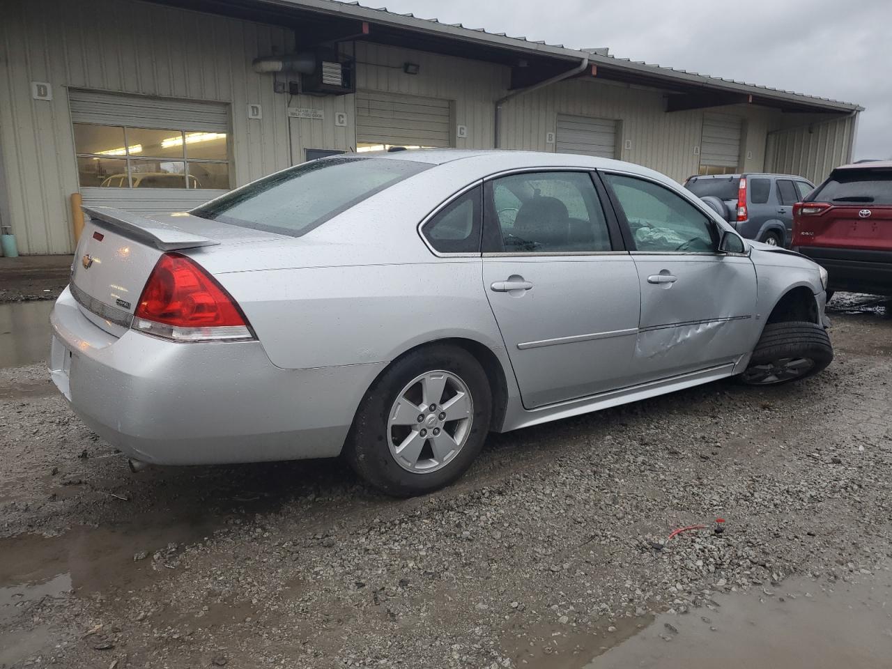 2010 Chevrolet Impala - Image 3