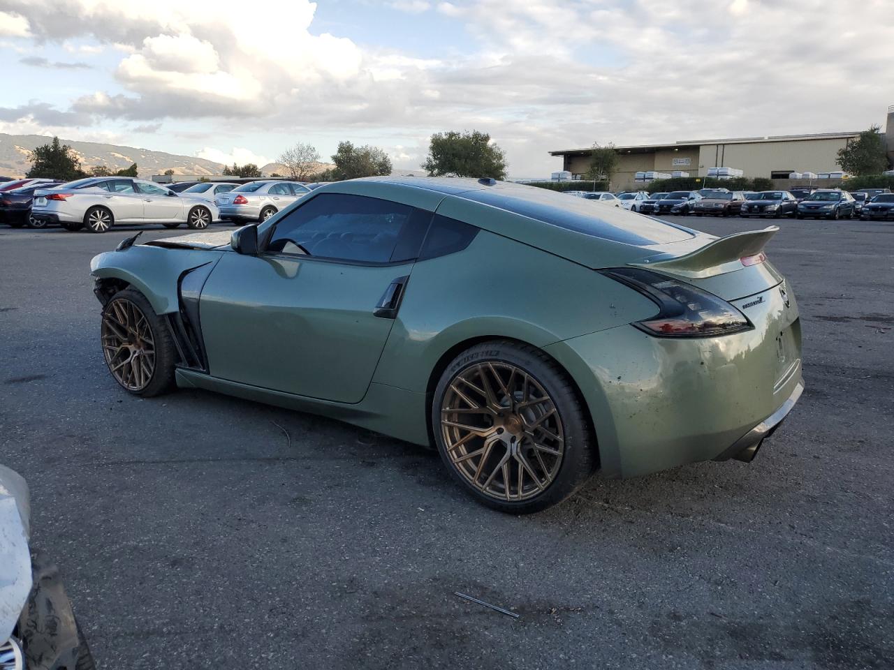 2017 Nissan 370Z - Image 2