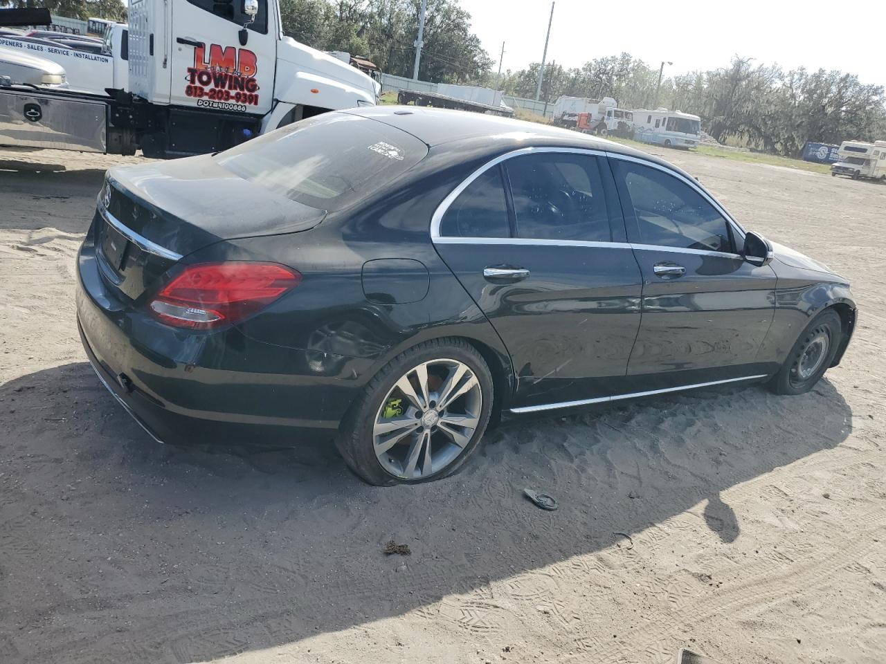 VIN 55SWF4JB5FU084146 2015 MERCEDES-BENZ C-CLASS no.3