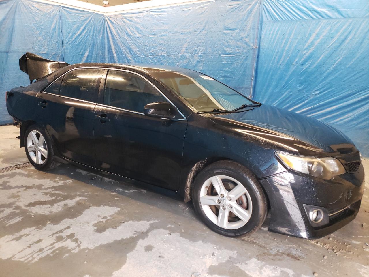 2014 Toyota Camry - Image 4