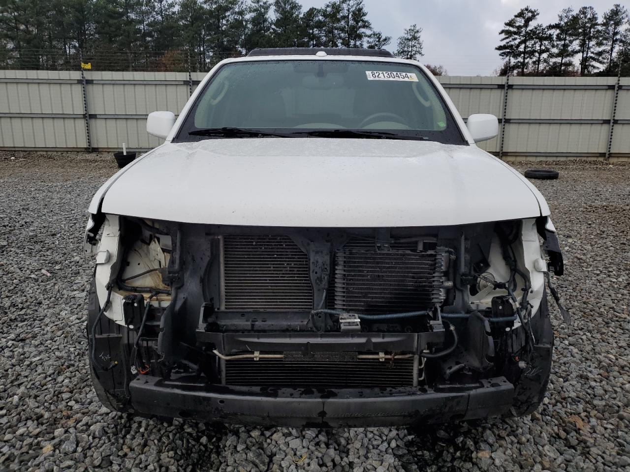 2011 Nissan Pathfinder - Image 5