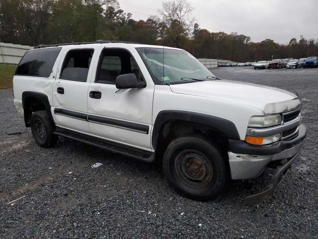 2002 Chevrolet Suburban - Image 4
