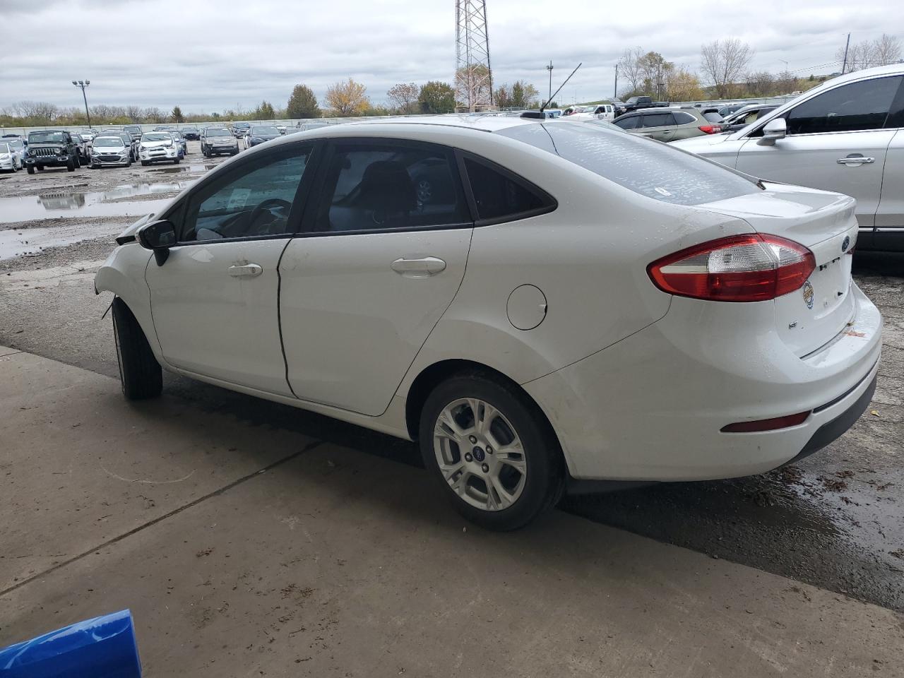 2015 Ford Fiesta - Image 2