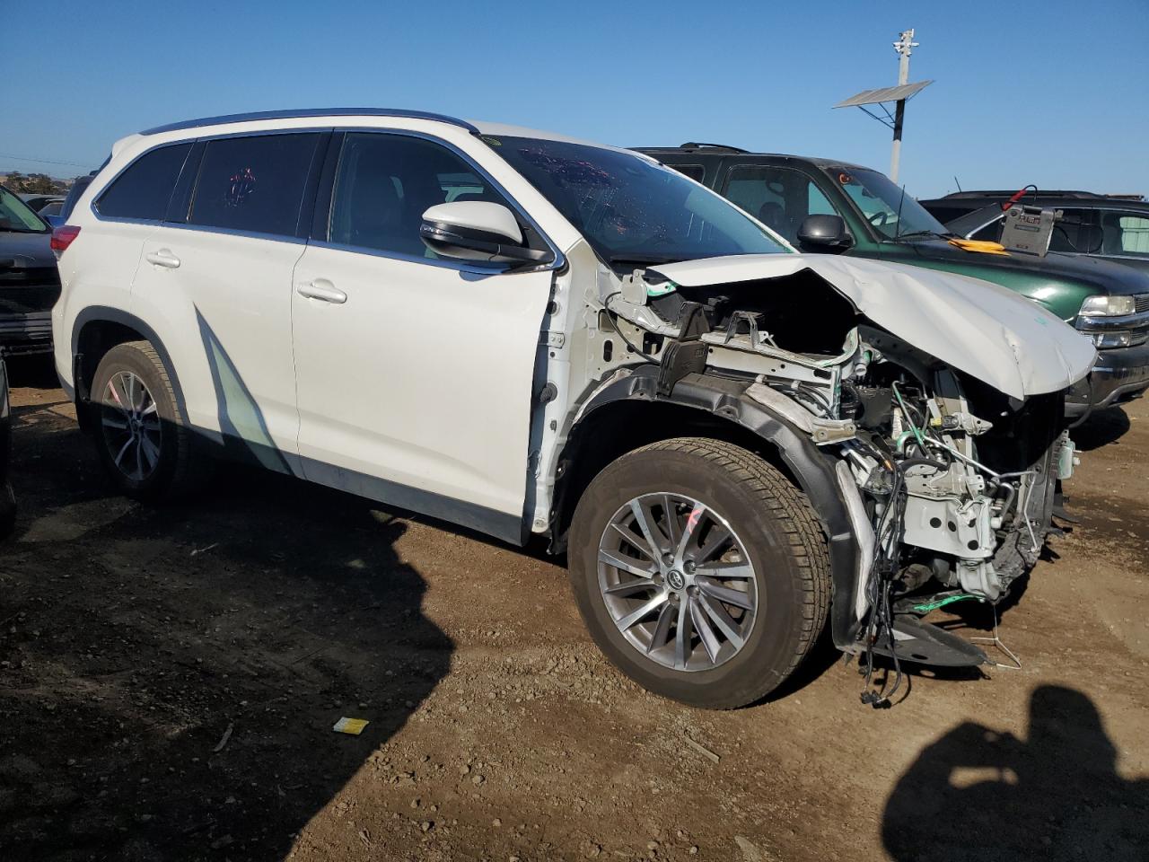 2019 Toyota Highlander Se VIN: 5TDJZRFH7KS605368 Lot: 79713414