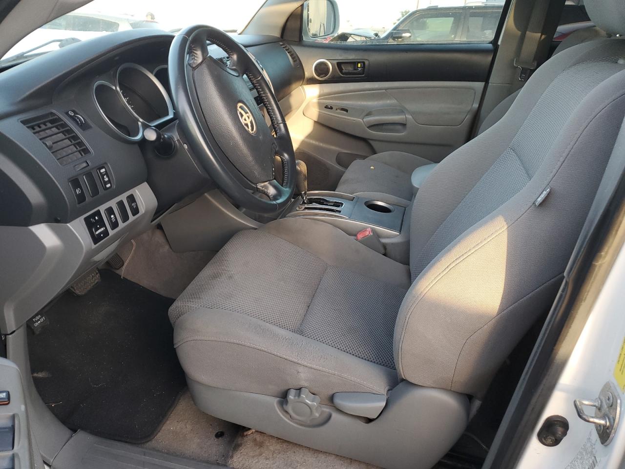 2009 Toyota Tacoma - Image 7