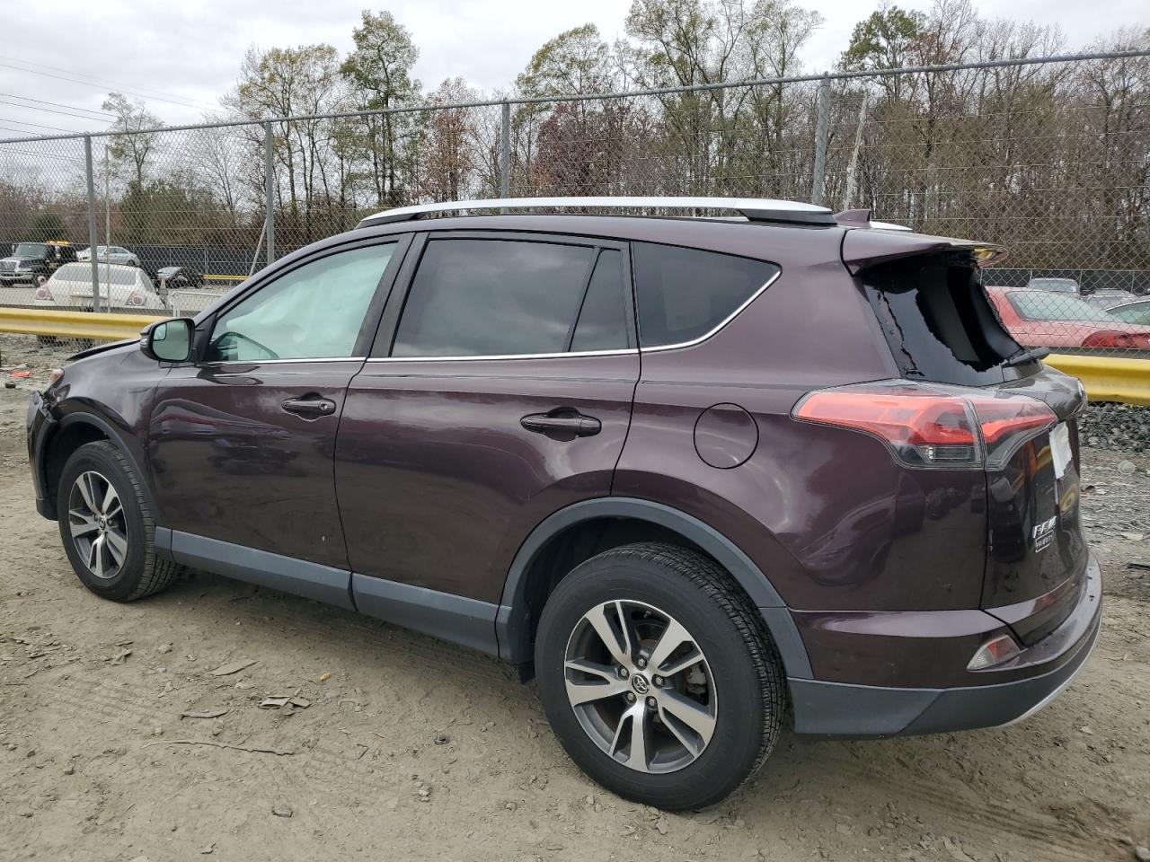 2016 Toyota RAV 4 - Image 2