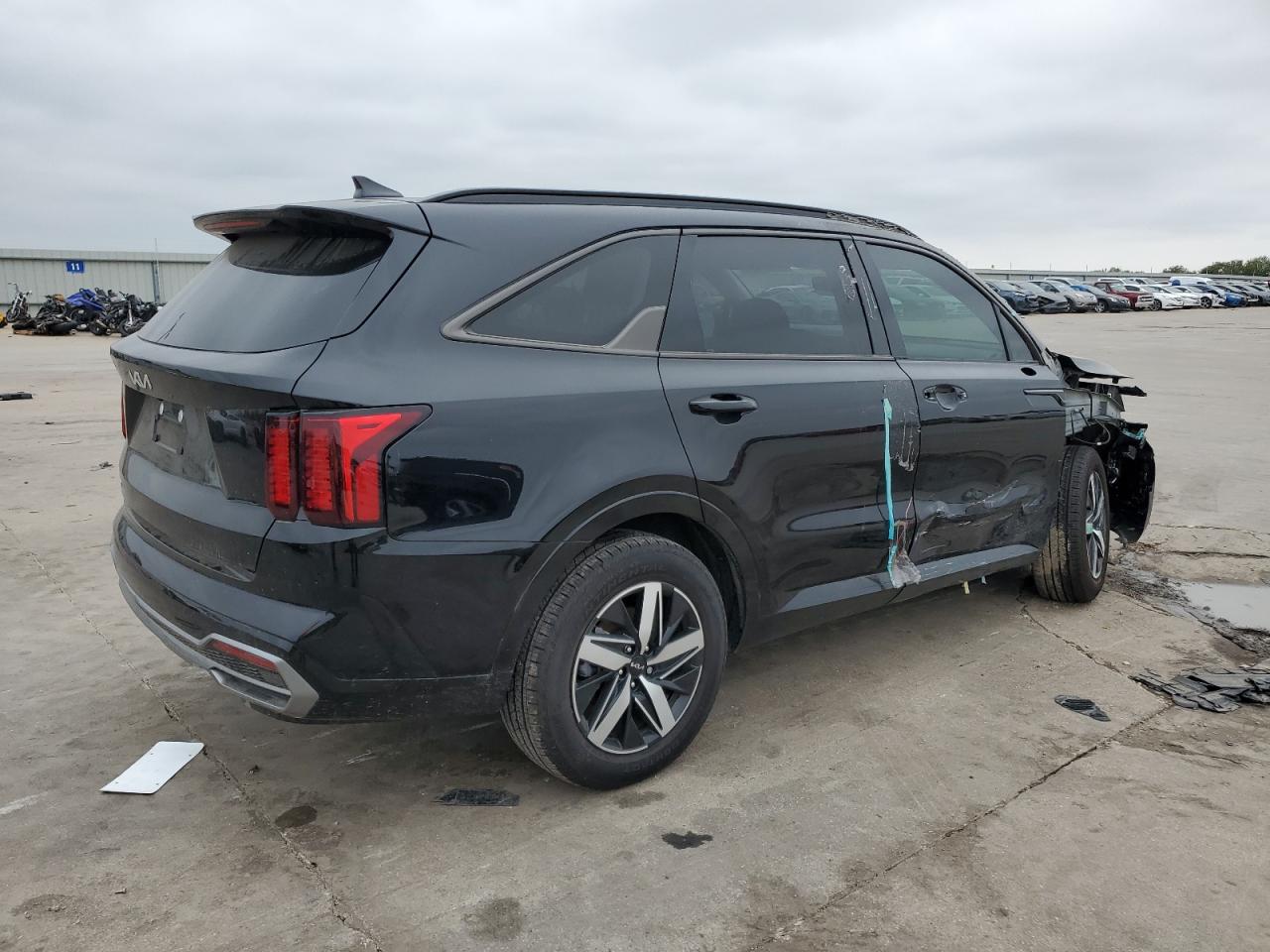 2023 Kia Sorento - Image 3