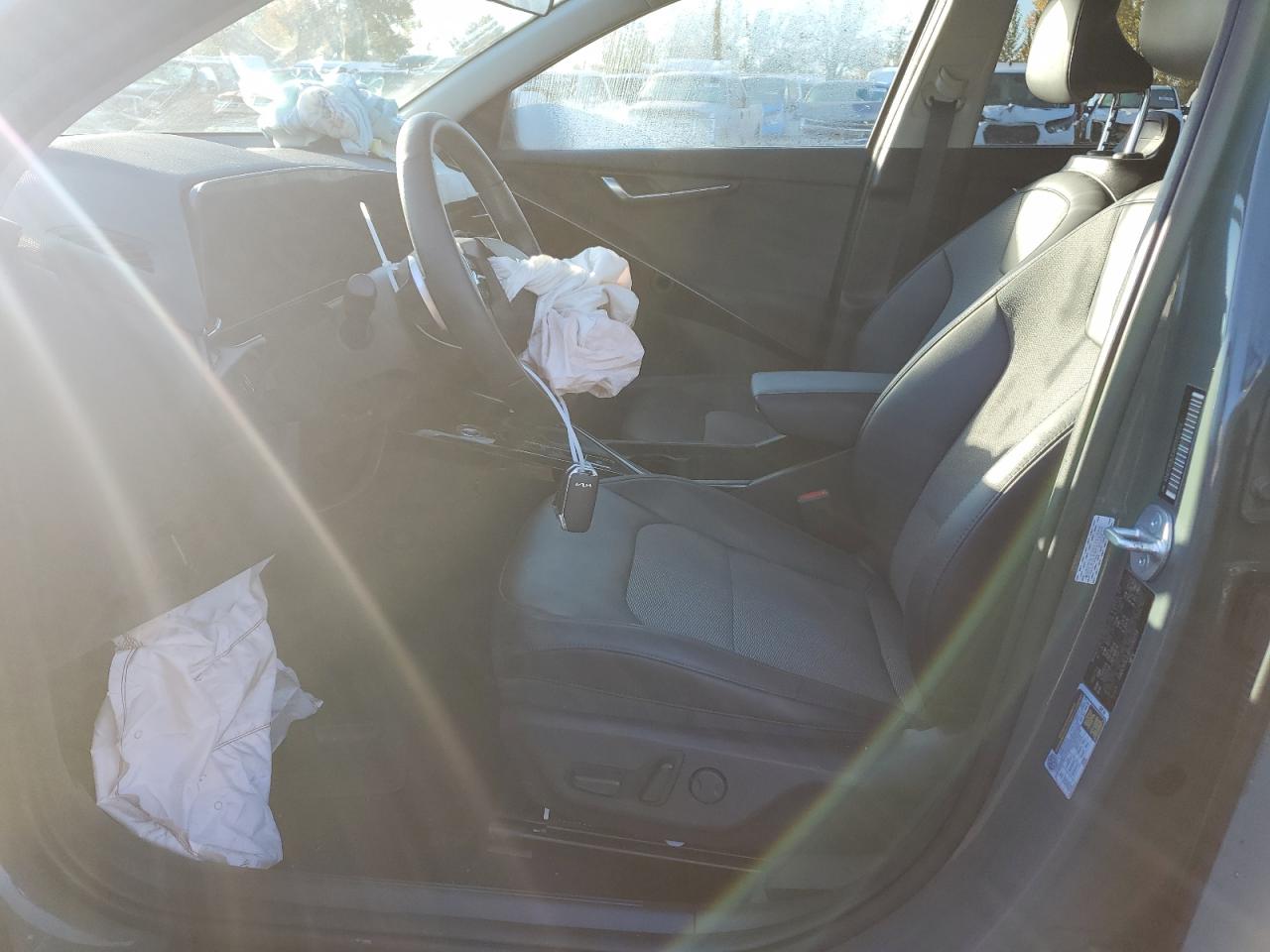 2023 Kia Niro - Image 7