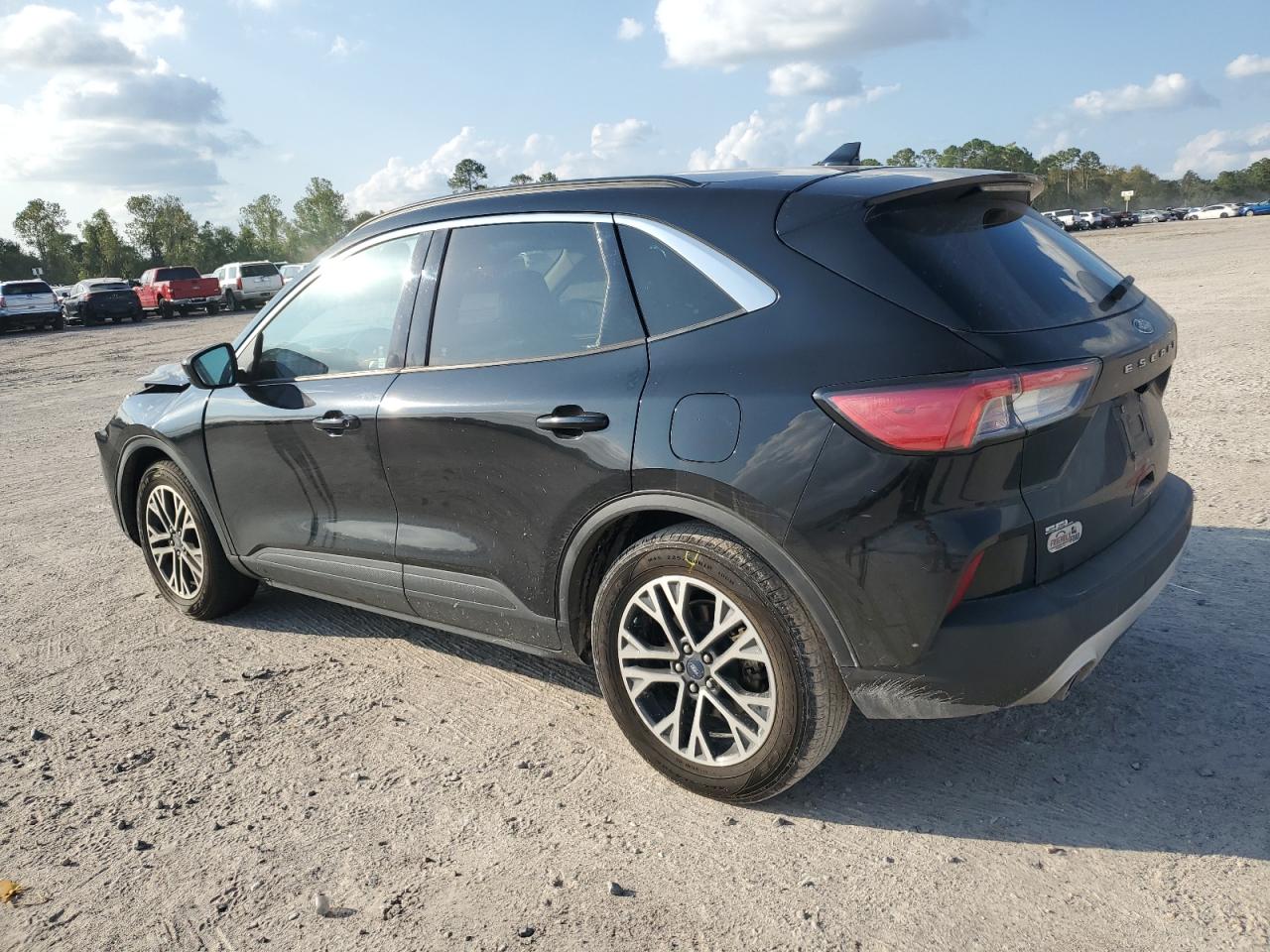 2020 Ford Escape - Image 2