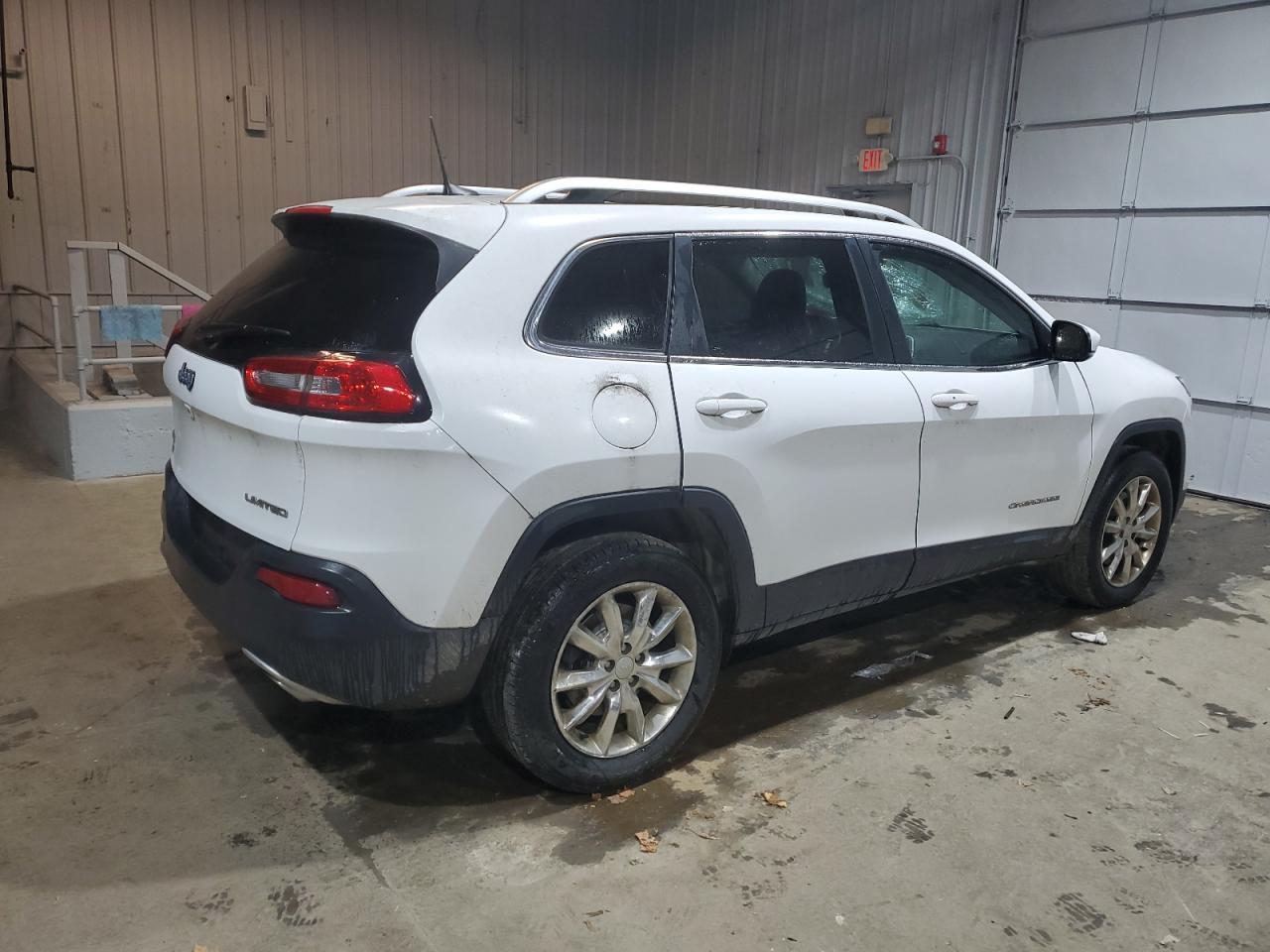 2017 Jeep Grand Cherokee - Image 3