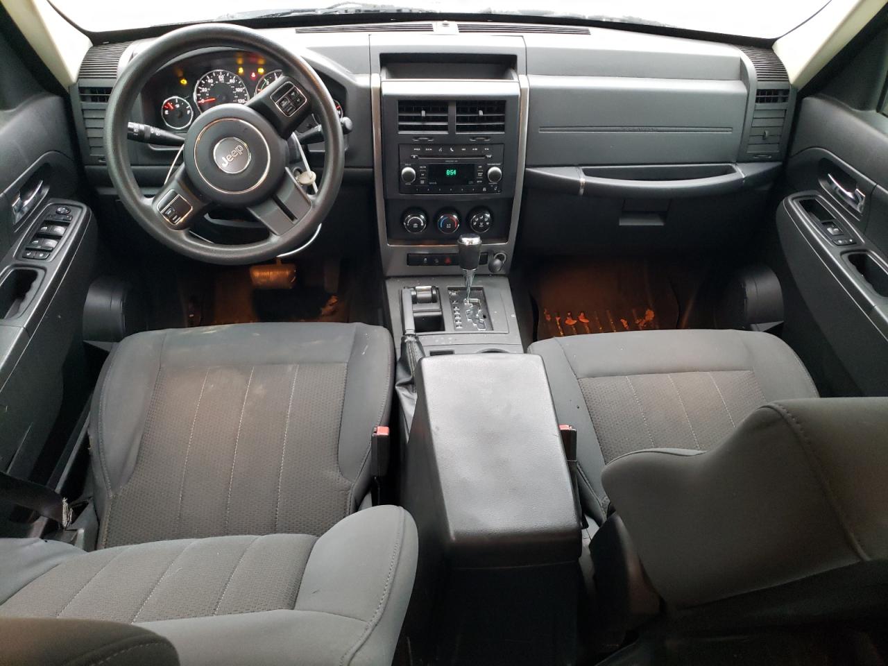 2011 Jeep Liberty (North America) - Image 8