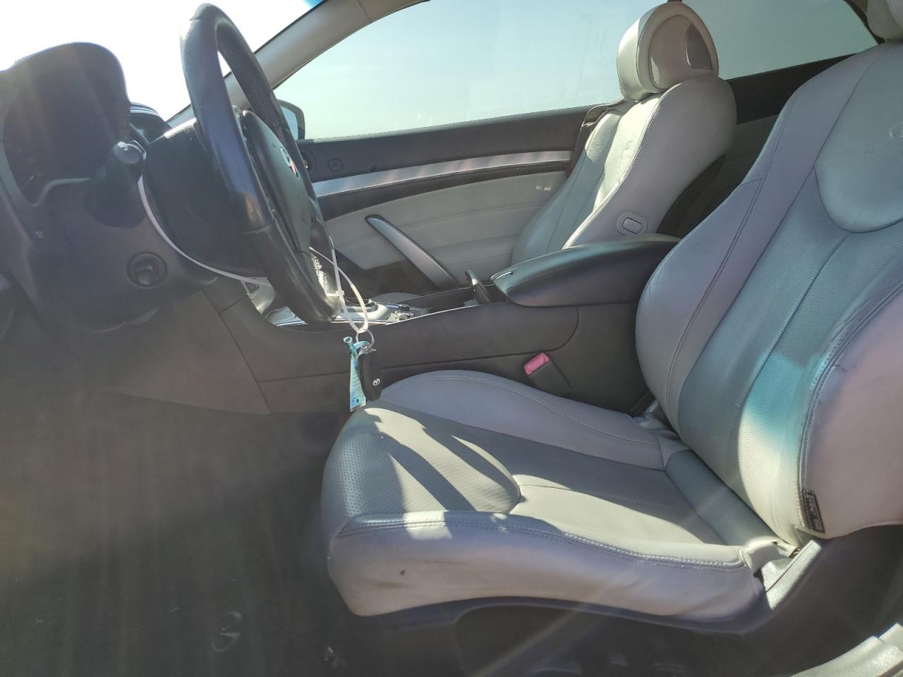 2012 Infiniti G - Image 7