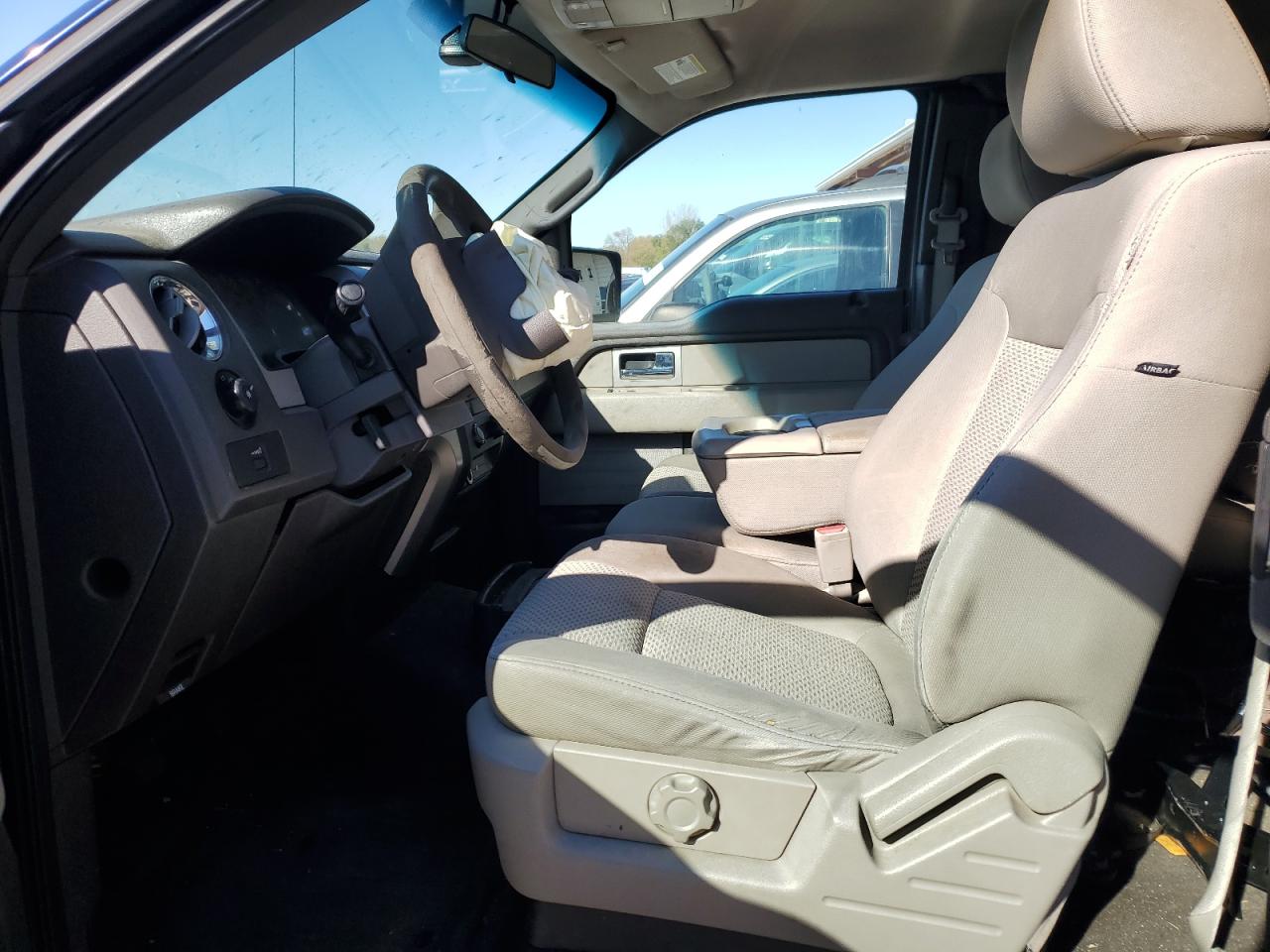 2010 Ford F-150 - Image 7